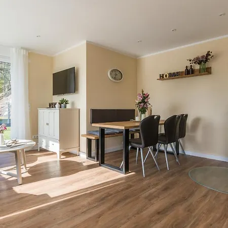 Luftkurort - 5 Sterne - See-kamin-sauna-garten * Krakow am See